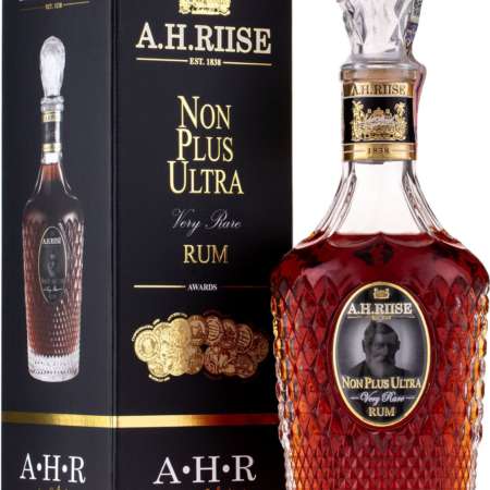 A.H. Riise Non Plus Ultra, GIFT
